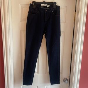 Women's Straight Leg Jeans in Dark Blue